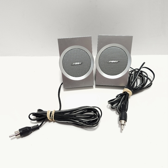 BOSE Companion 3 Series 1 Multimedia Replacement Pair of Mini Speakers - Picture 1 of 3